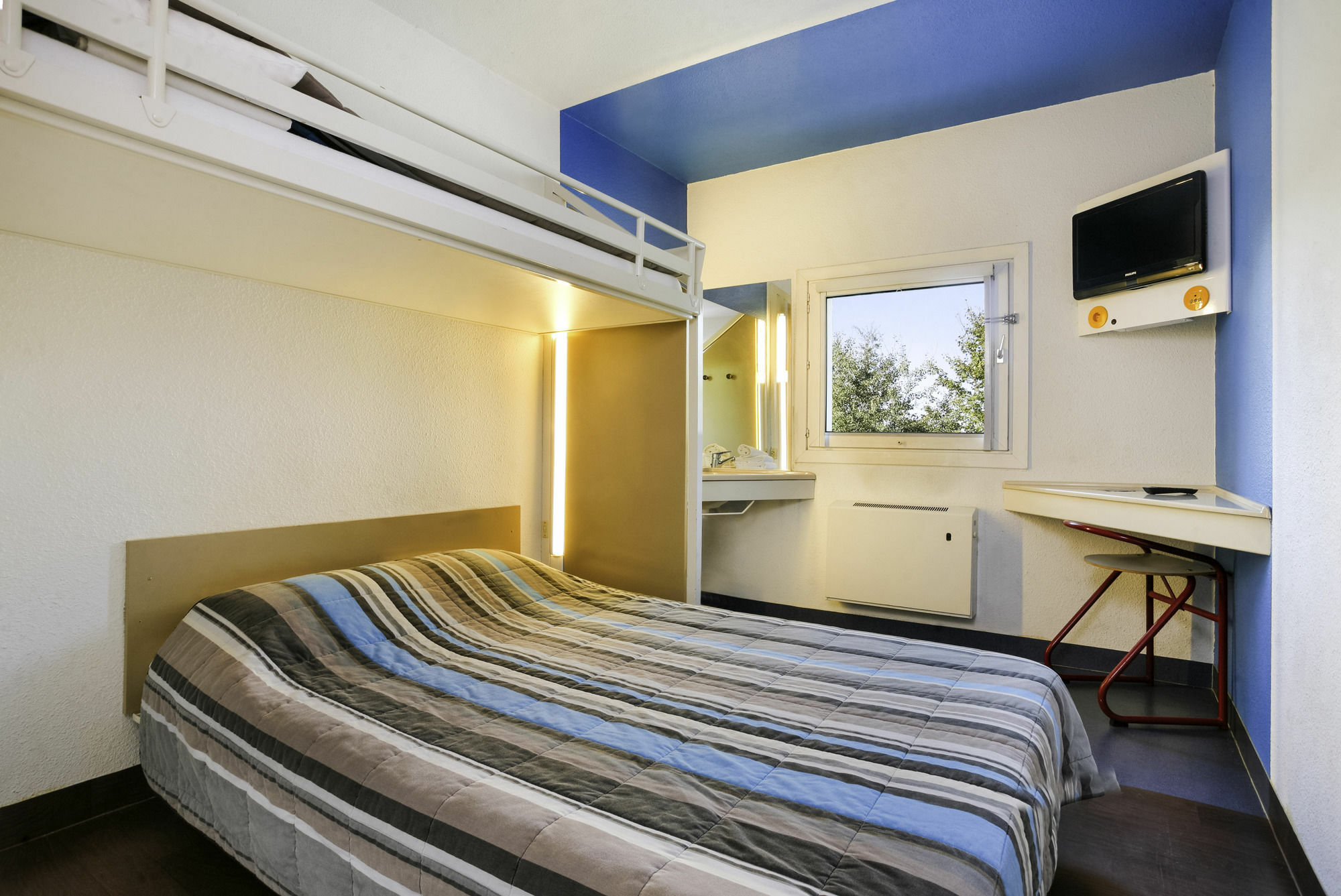 Hotelf1 Saint Witz A1 Hotel エクステリア 写真